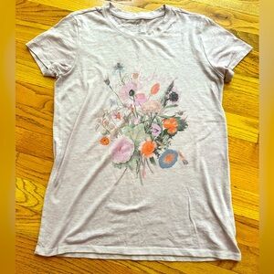 Lucky brand tee gently worn XS excellent condition